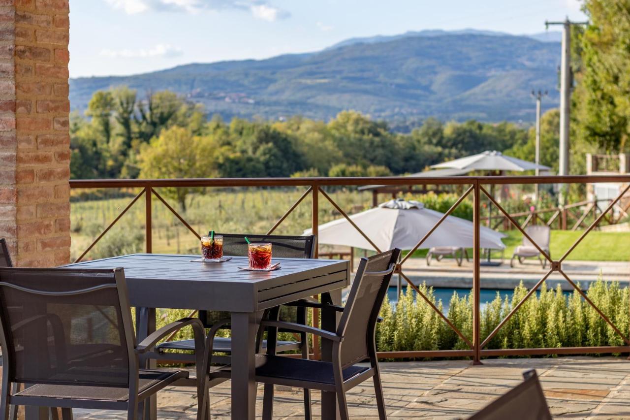 Chimera Tuscany Resort アレッツォ エクステリア 写真